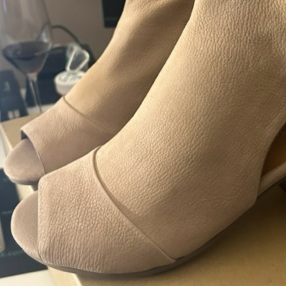 KENNETH COLE Open Toe CHARLENE BOOTIE GENTLE SOULS (NEW) (SIZE 9) - Picture 2 of 15